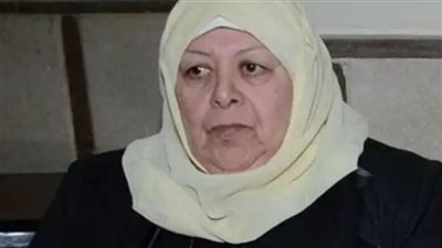 لن تصدقوا من تلك السيدة الجميلة التي يتذكرها الجميع بسبب دور وحيد لها ..واعتزلت الفن وتزوجت ممثل مشهور جدا