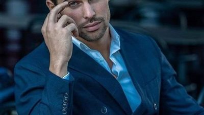 فى ايه يا حور ملبستيش فستان فرحك ليه 